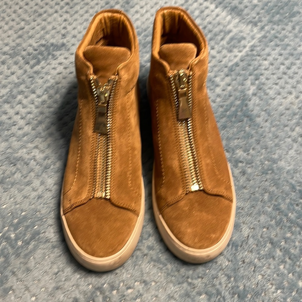 Frye Lena Hightop Zip Sneaker, Tan, Size 9